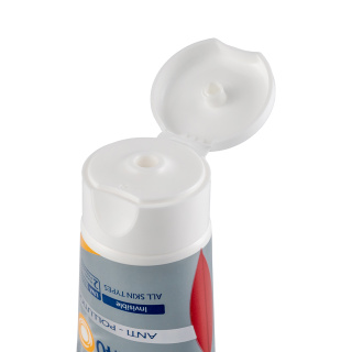 کرم ضد آفتاب بی رنگ سان سیف با SPF40 مناسب آقایان حجم 50 میلی لیتر